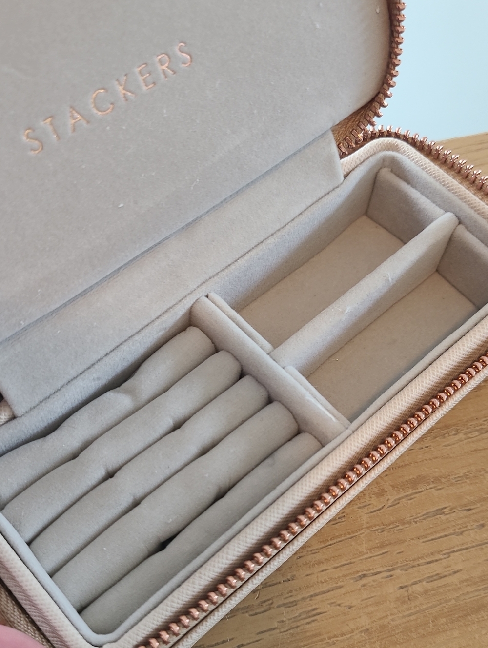 Stackers Jewelry Travel Case in Cream with Rose Gold Zipper - Picture 4 of 6